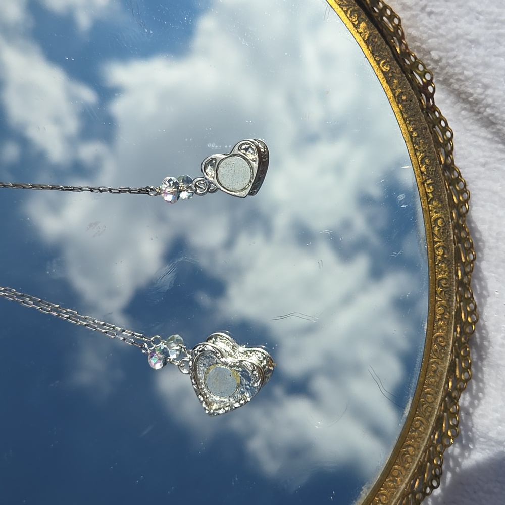 Artisan Handmade Silver Tone Necklace with Crystal Accents And Magnetic Closure - Picture 4 of 4